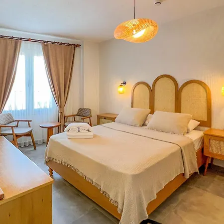 Parla Kuecuekkoey Hotell Ayvalı