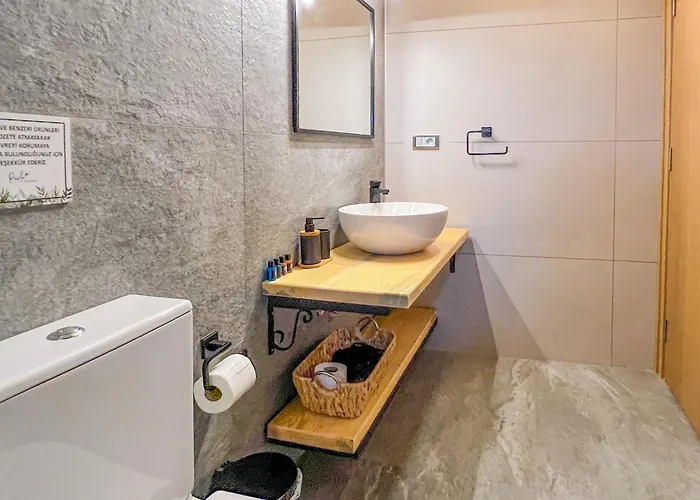 Parla Kuecuekkoey Hotell