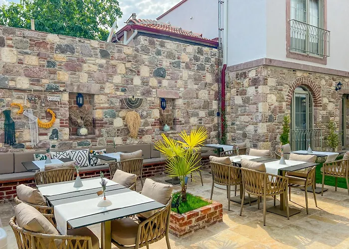 Parla Kuecuekkoey Hotell Ayvalı