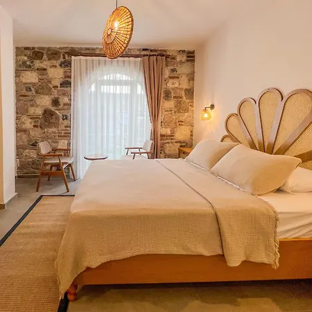 Parla Kuecuekkoey Hotel