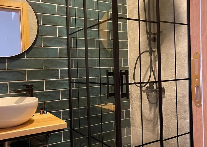 Parla Kuecuekkoey * Ayvalı