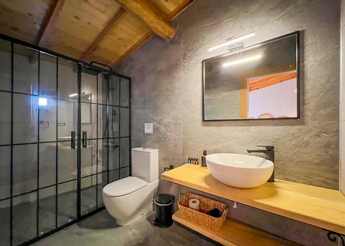 Hotel Parla Kuecuekkoey Ayvalı