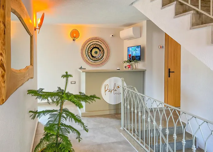 Parla Kuecuekkoey * Ayvalı