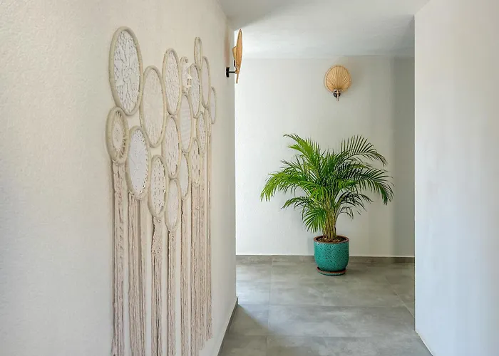 Parla Kuecuekkoey Hotel